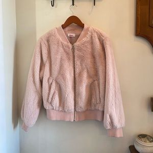 Bongo baby pink faux fur jacket Great condition. sizeM